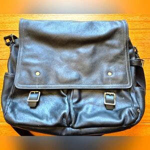 Vintage Coach Black Flatiron II Pebbled Leather Messenger Bag D04S-5747‎